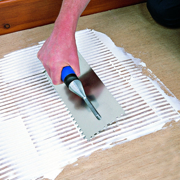 Vitrex Professional Notched Adhesive Trowel 6mm X 280mm X 140mm Vit102957